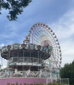 メリーゴーランドと観覧車