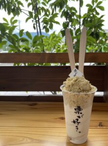 栗cafeISSADO栗粉餅ソフト