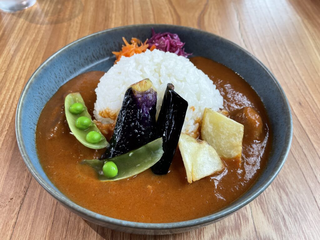 ミュージアム内カフェ食堂＆カフェ「yumyum（ヤムヤム）」カレー